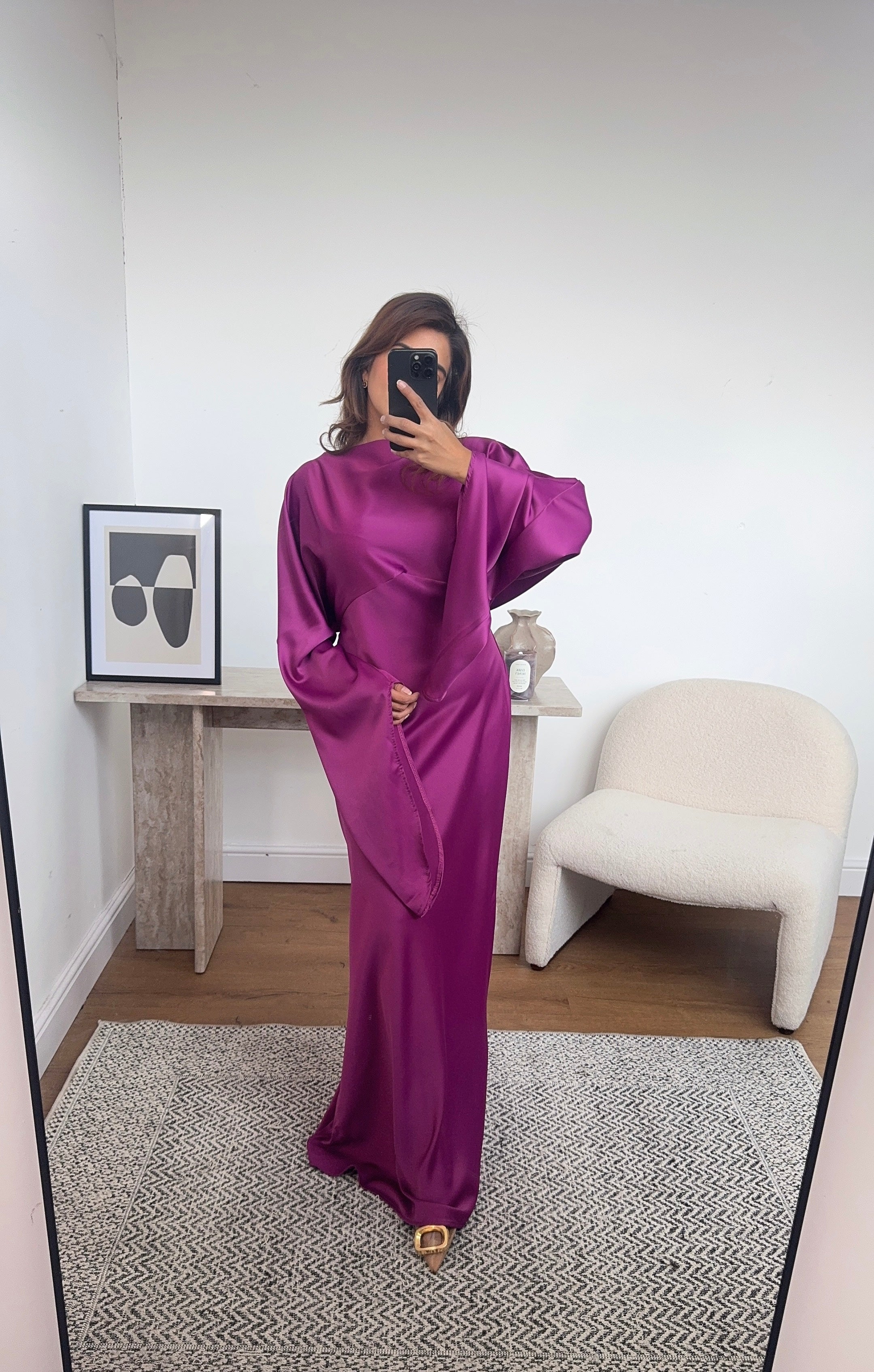 ROBE LONG ÉVASÉ MANCHES QUEUE DE POISSON MAGENTA - DION