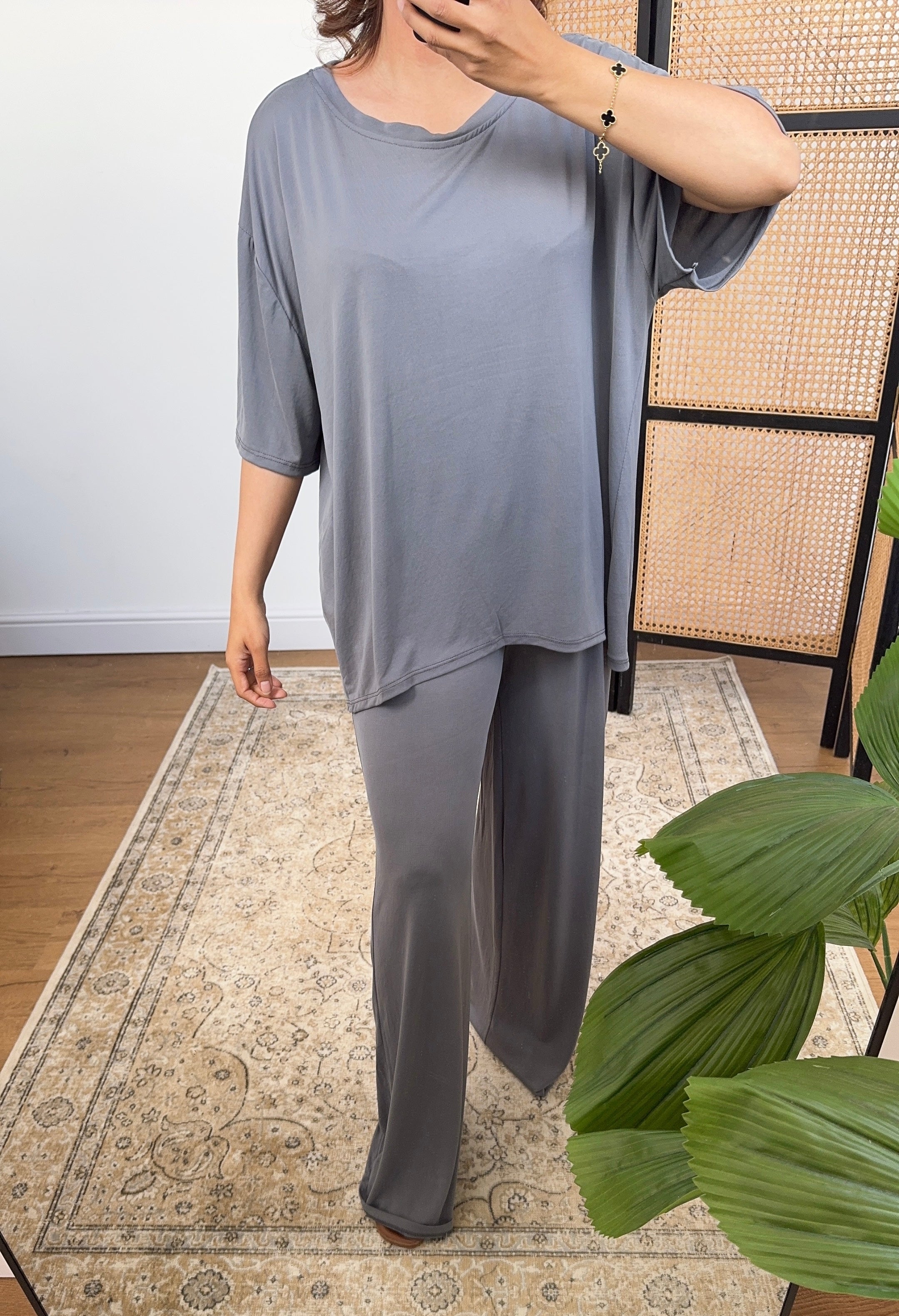 DÉCONTRACTÉ ANTHRACITE T - SHIRT ENSEMBLE