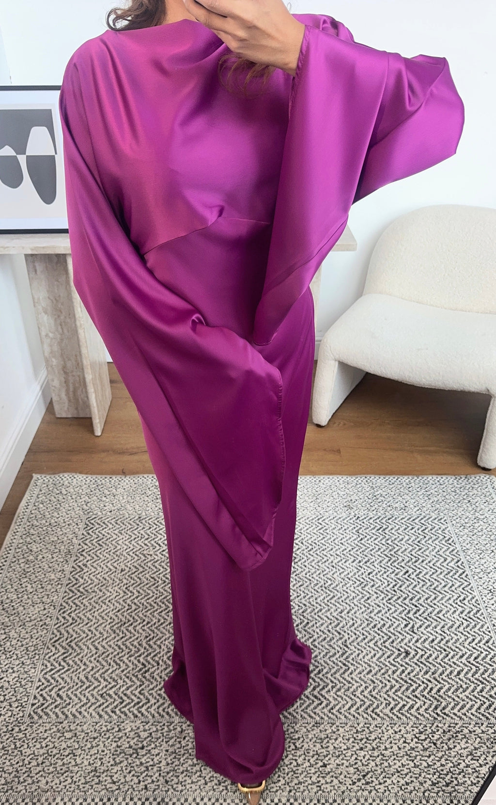 ROBE LONG ÉVASÉ MANCHES QUEUE DE POISSON MAGENTA - DION