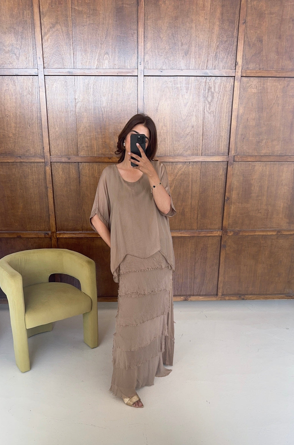 ROBE MOUSSELINE MOKA AVEC VOLANT - JESNA