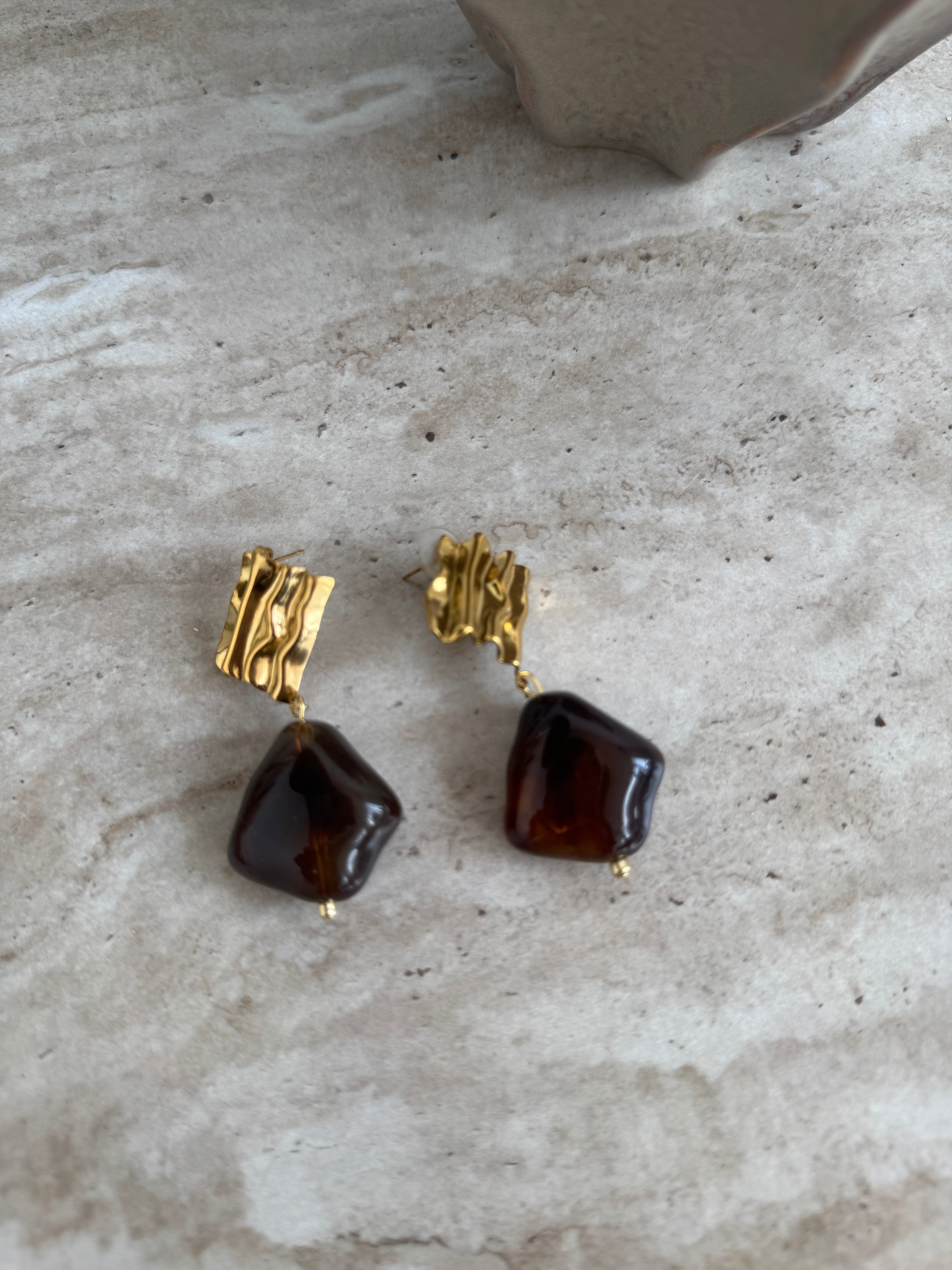 BOUCLES MARRON/PIERRE D'OREILLES