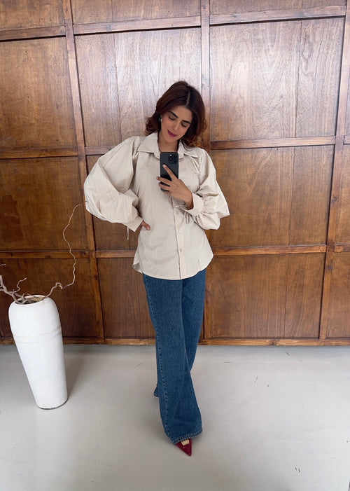 BEIGE VOLUMINOUS MANCHES DOS NOUÉ CHEMISE - RARA