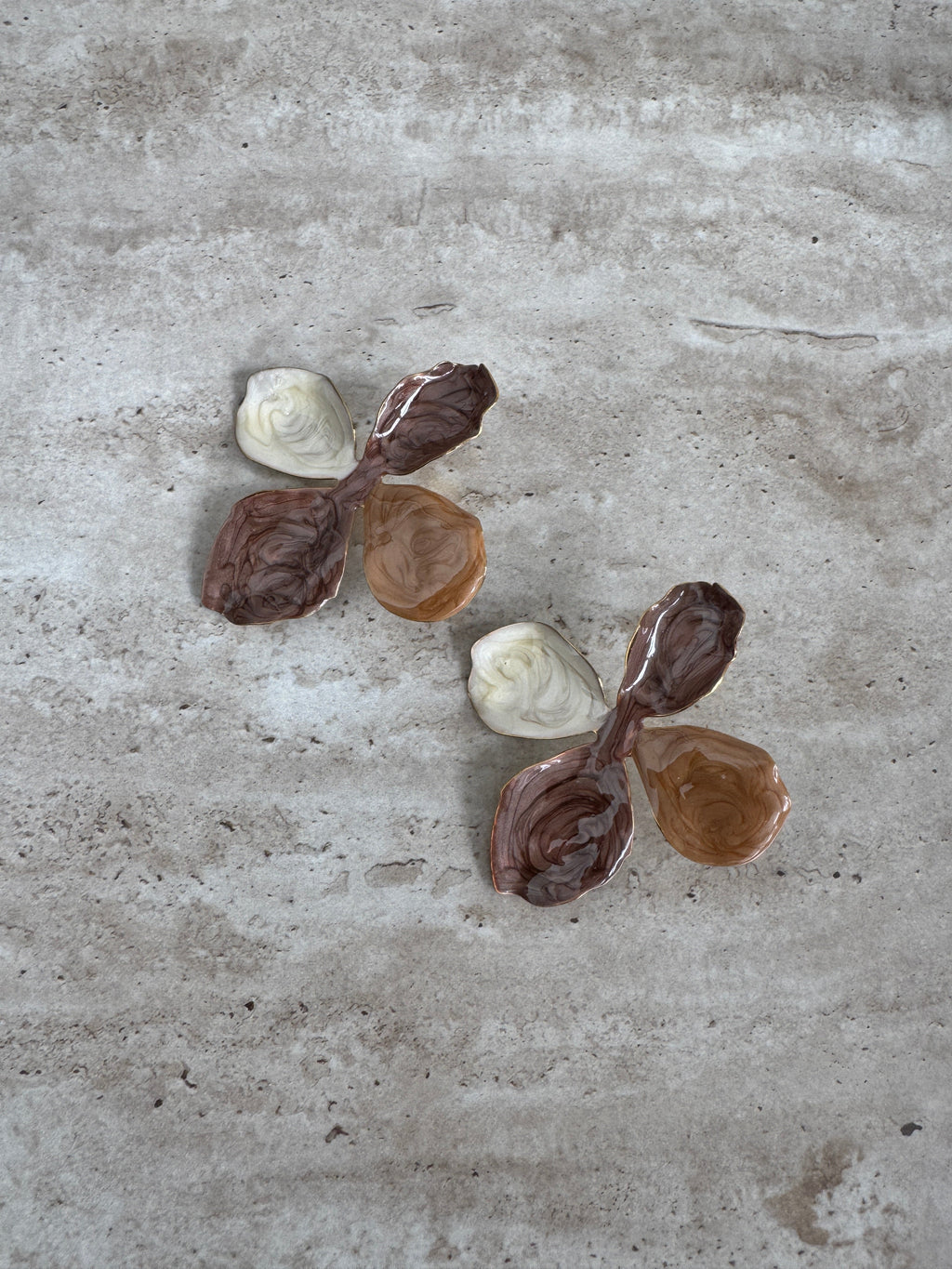 PETAL MARRON BOUCLES D'OREILLES