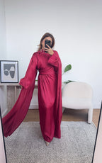 ROBE CAPE COL MONTANT PERLE DÉTAIL ROUGE - AMARA