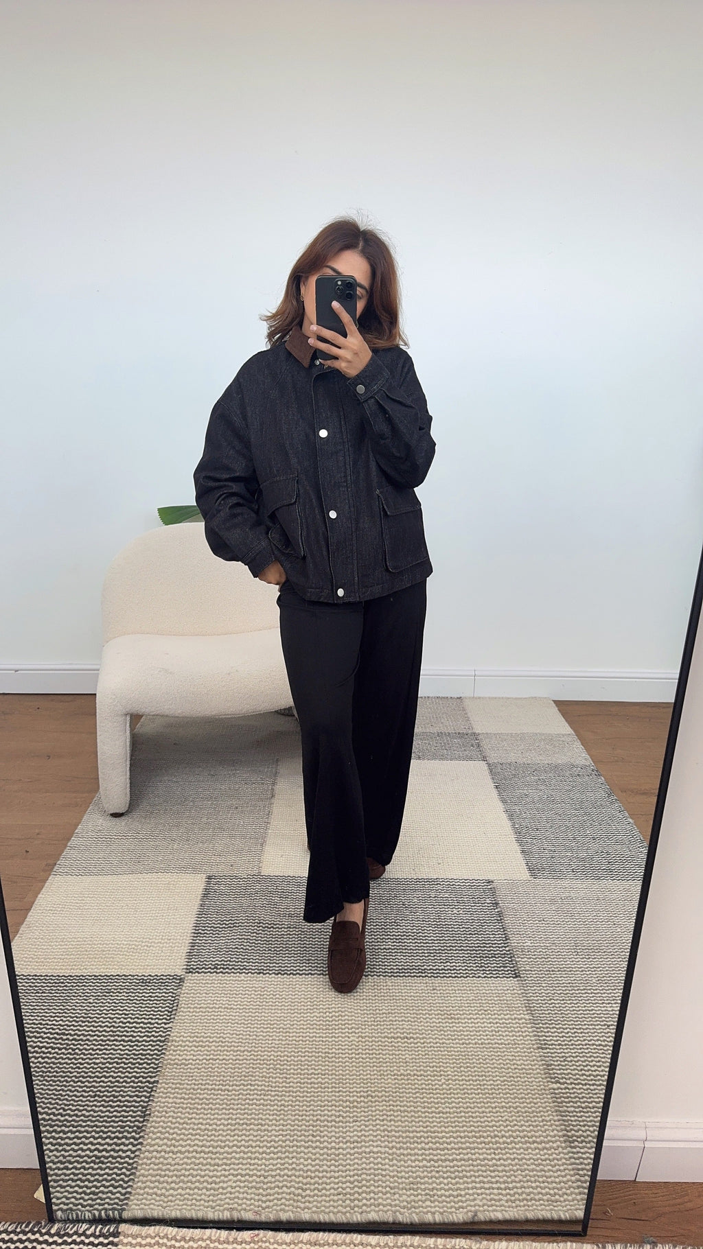 VESTE DENIM NOIR AVEC COL VELOURS CÔTELÉ - KAYA