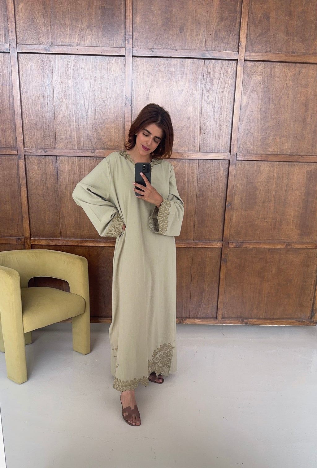 CAFTAN BRODÉ SAUGE - NAHLA