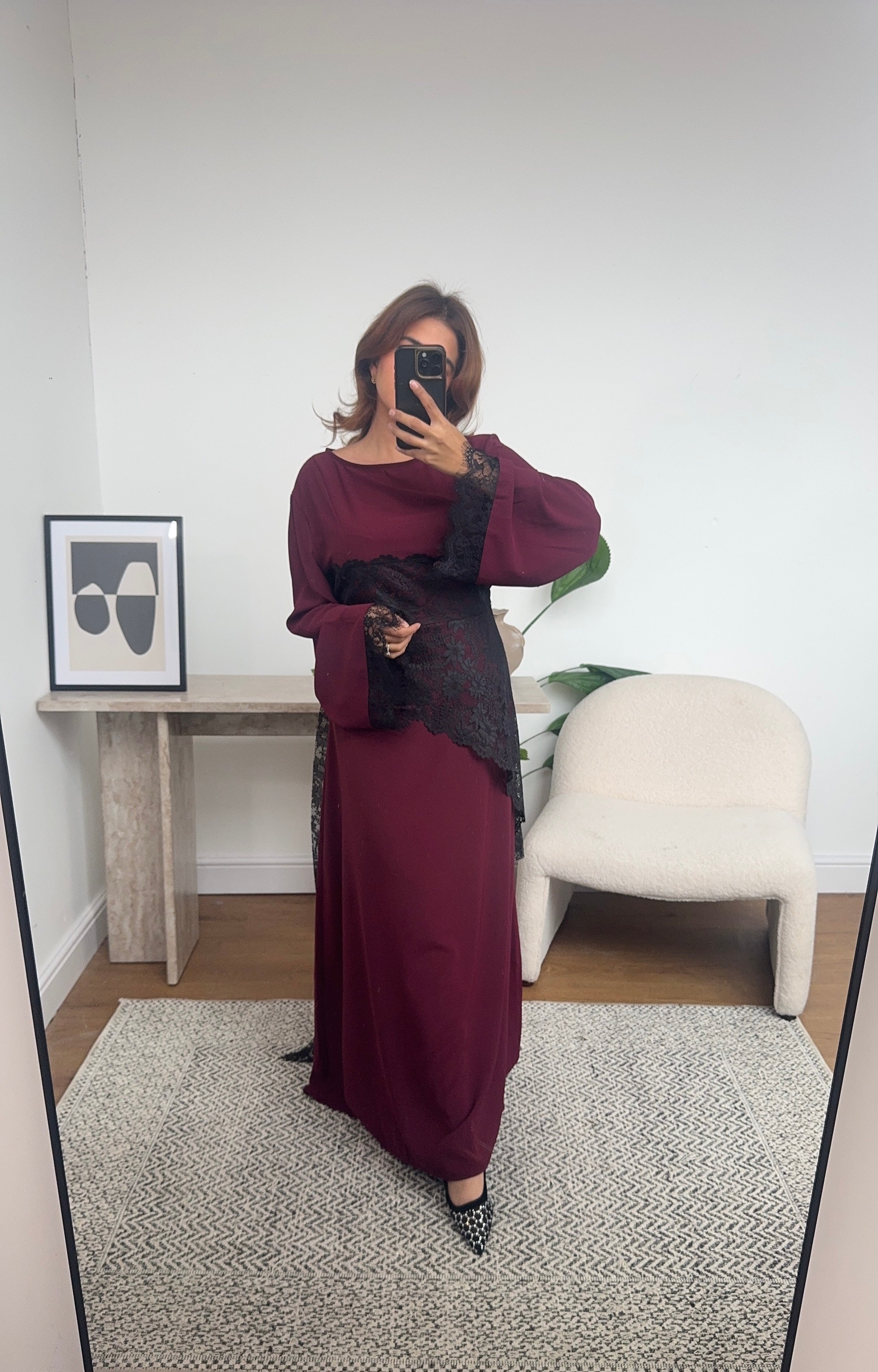 ROBE DENTELLE DÉTAIL NOUÉ DOS BORDEAUX - BEYI