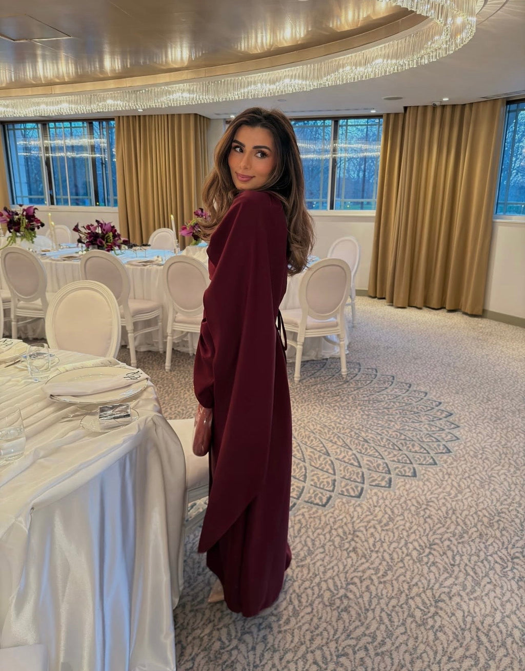 ROBE BORDEAUX AVEC DRAPÉ FOULARD - ZARIA