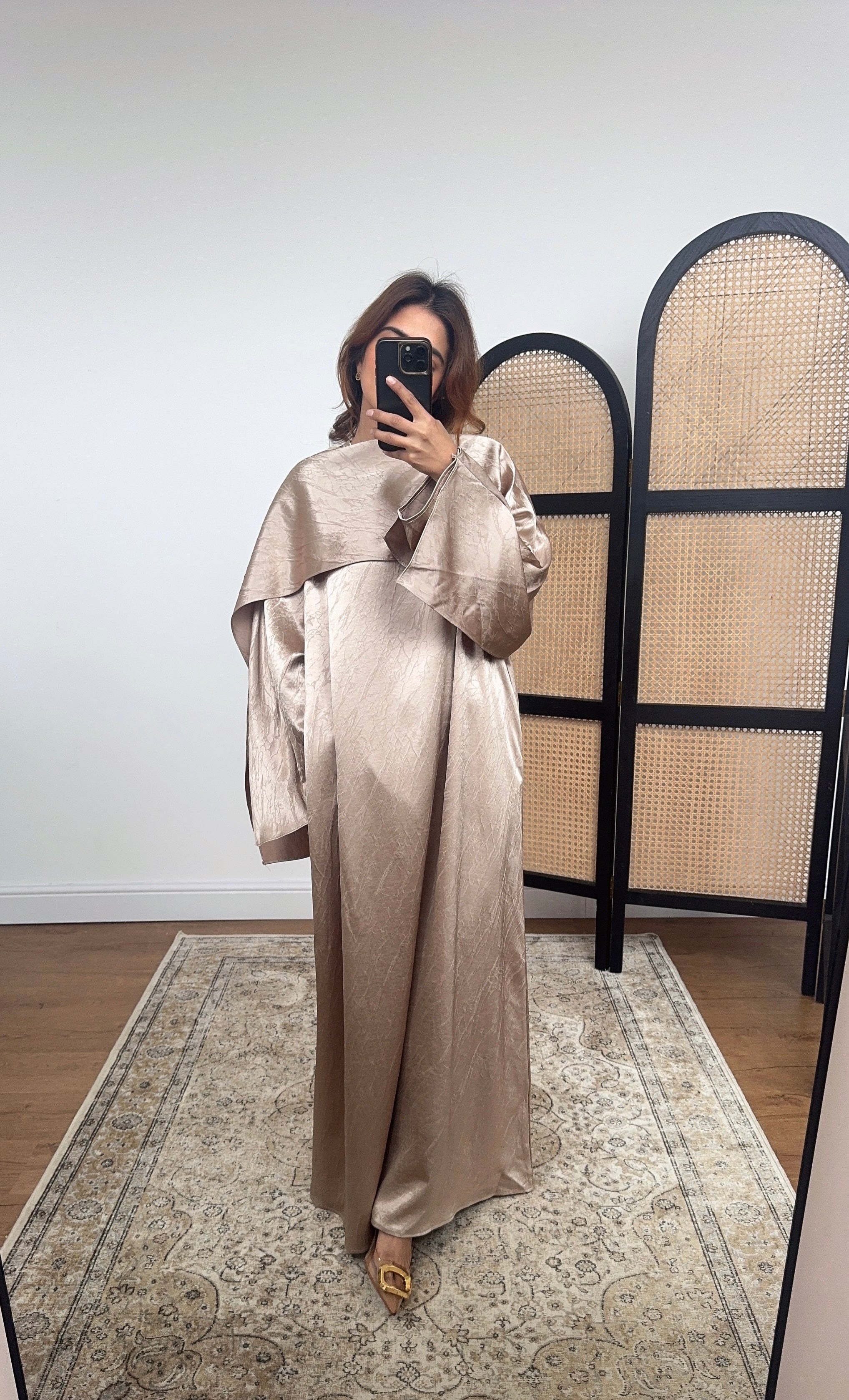 CHAMPAGNE FOULARD ROBE AVEC POCHES - LUMERA
