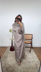 ROBE SATIN TAUPE AVEC DENTELLE FOULARD - MALIKA