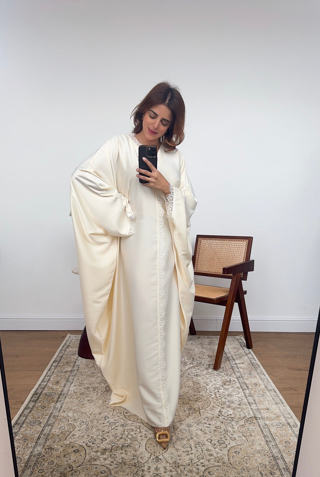 CAFTAN PAPILLON DENTELLE DÉTAIL IVOIRE - VELA