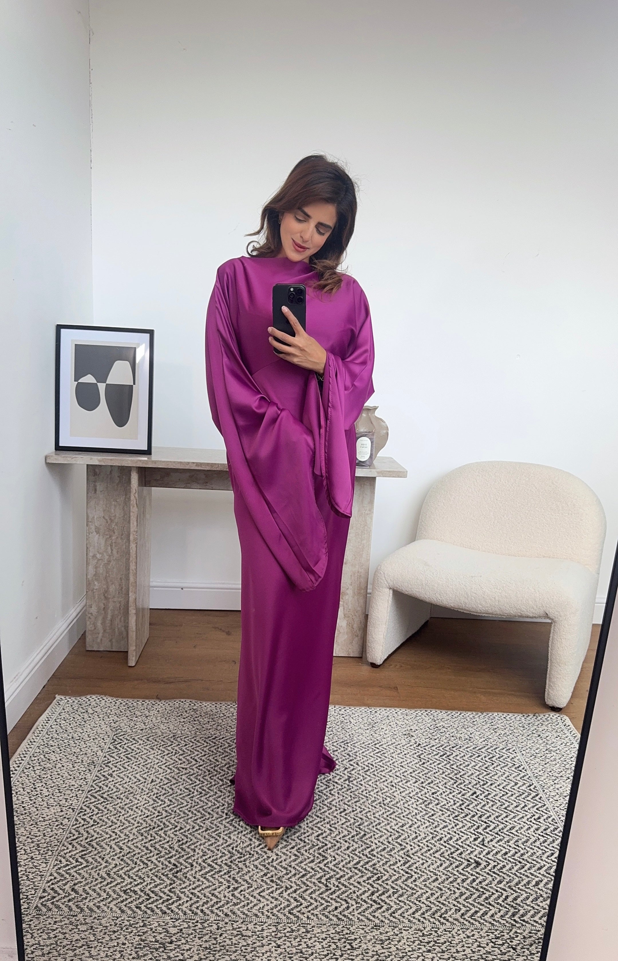 ROBE LONG ÉVASÉ MANCHES QUEUE DE POISSON MAGENTA - DION