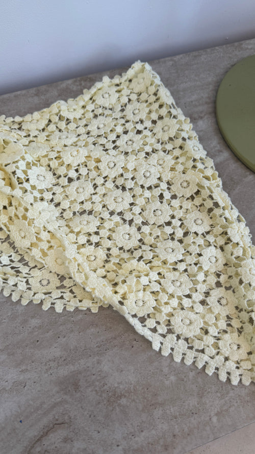 BUTTER JAUNE CROCHET TAILLE CEINTURE