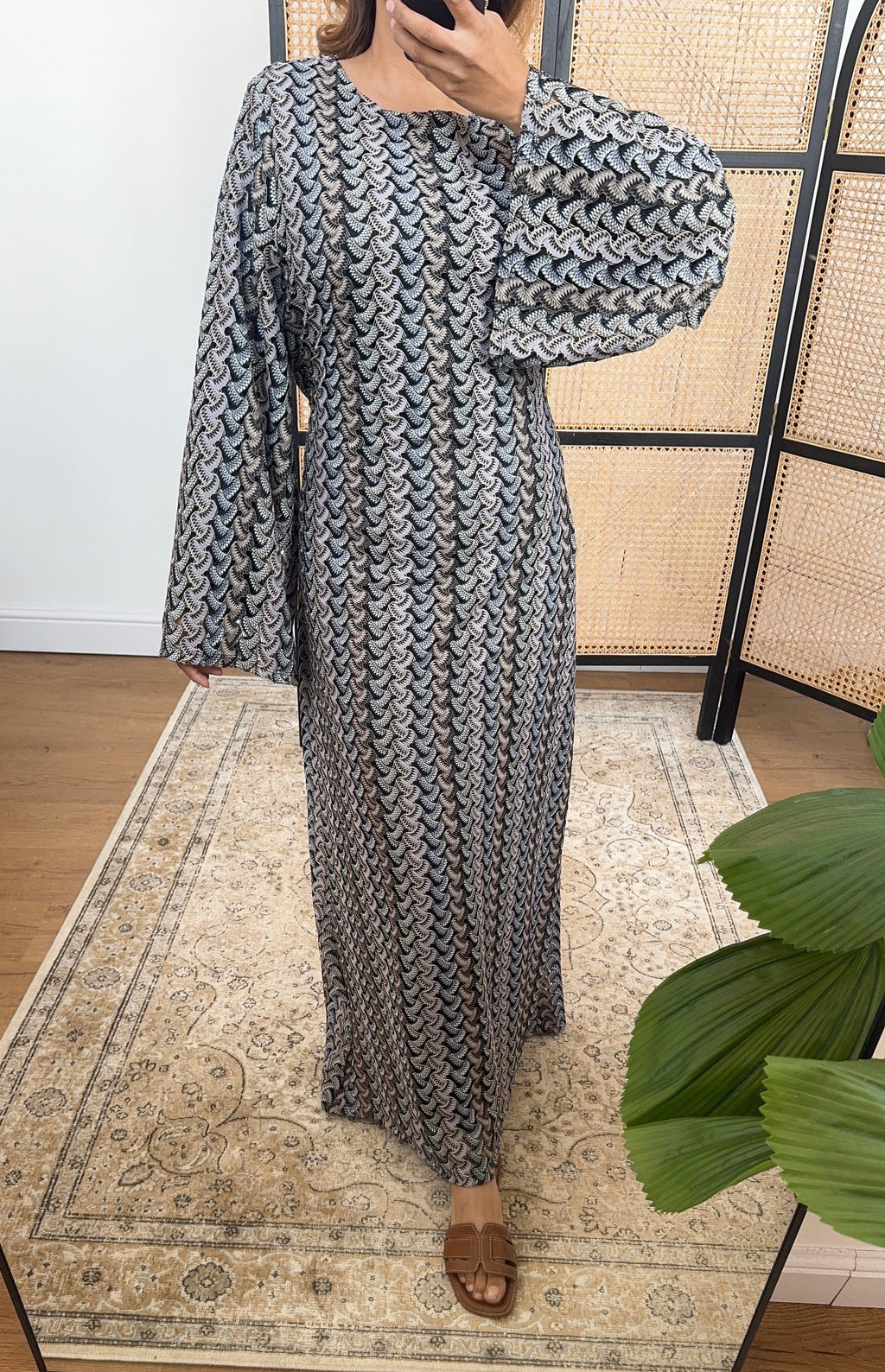 ROBE ZIGZAG CROCHET NOIR AVEC CEINTURE - YAITA